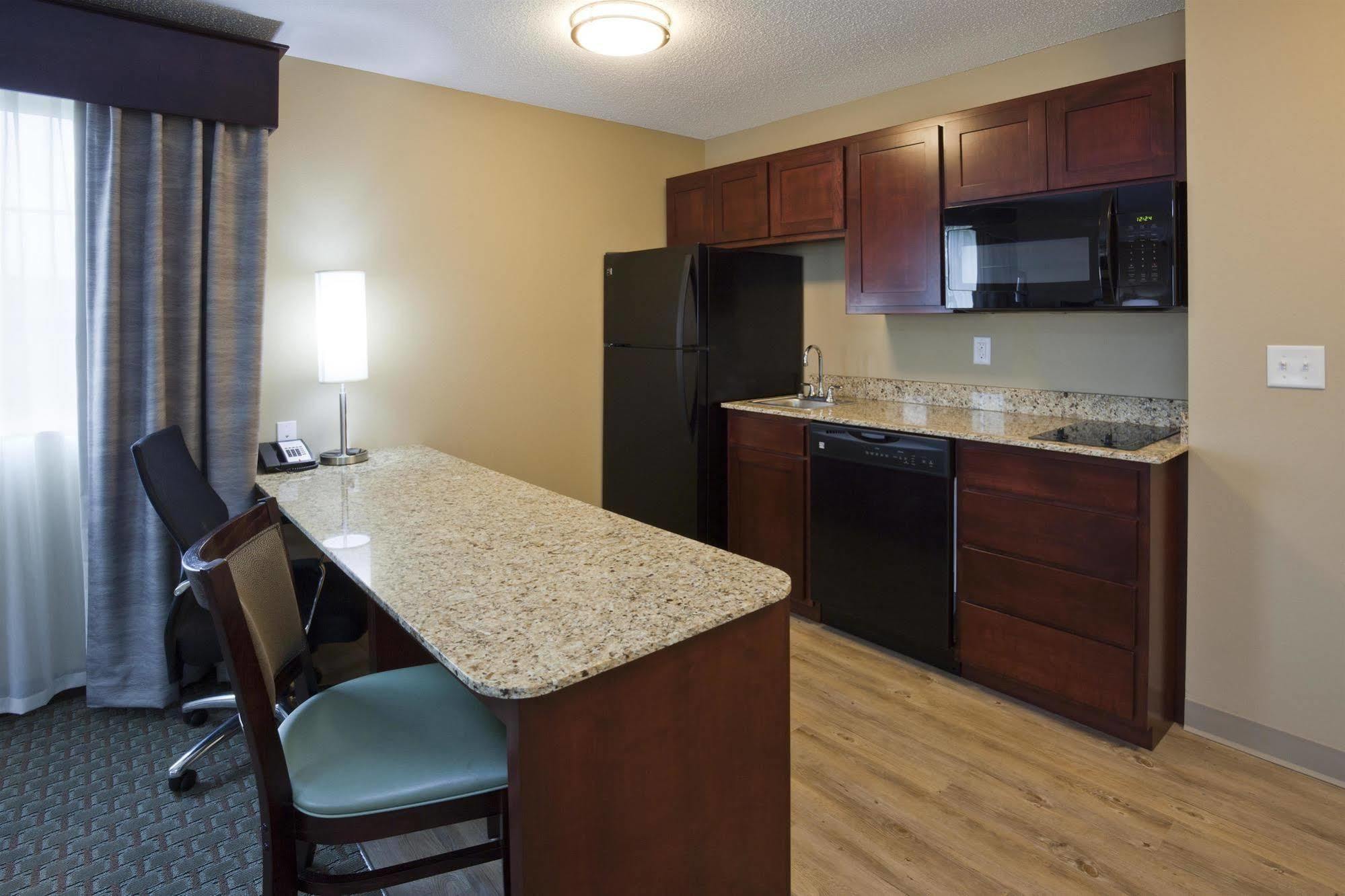 Grandstay Hotel & Suites - Glenwood מראה חיצוני תמונה