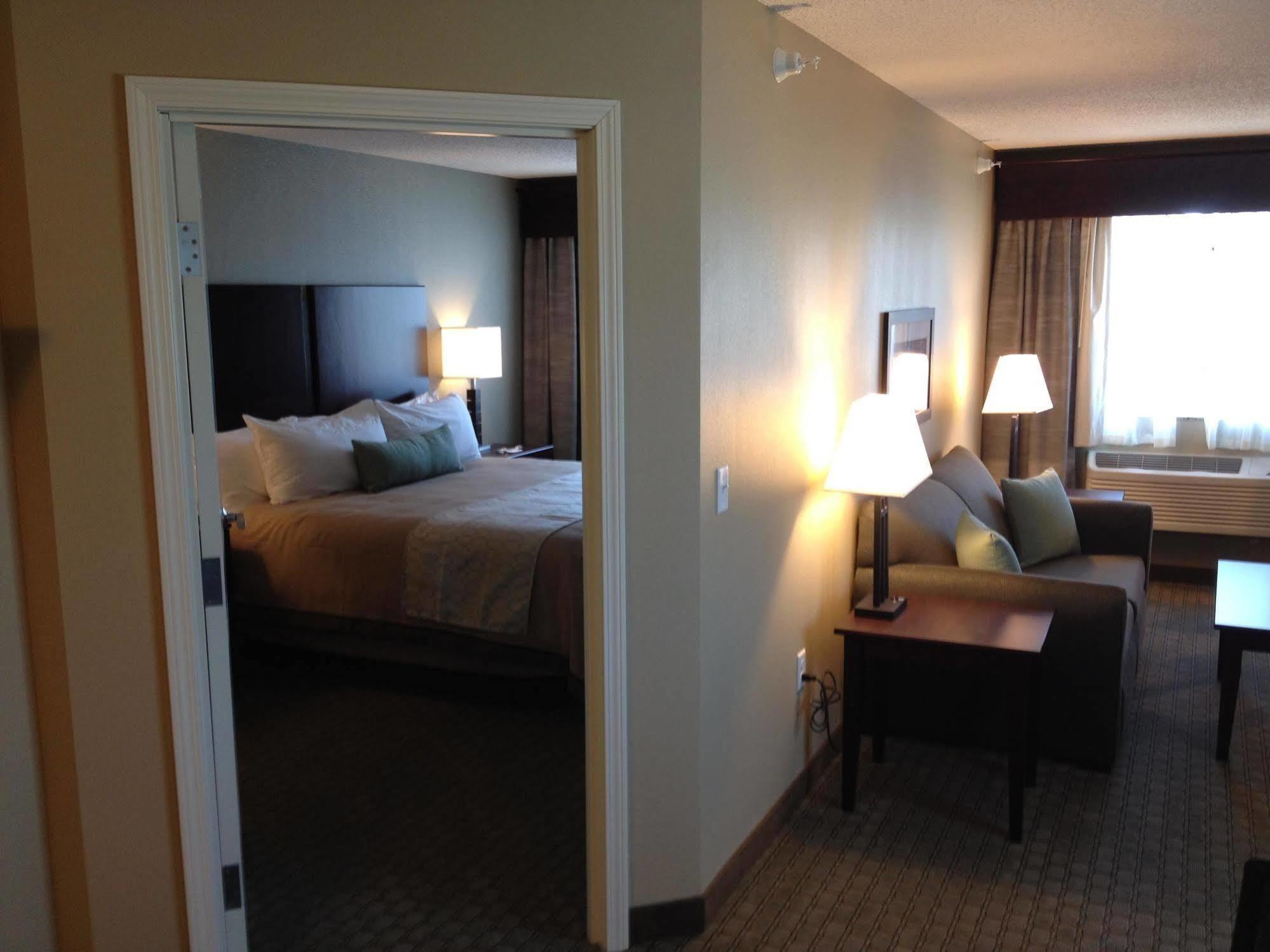 Grandstay Hotel & Suites - Glenwood מראה חיצוני תמונה
