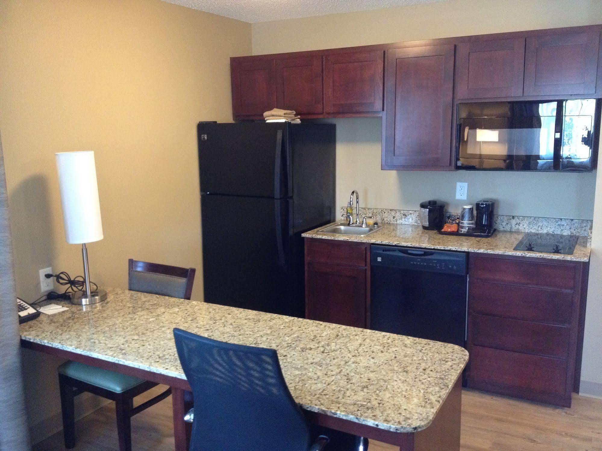 Grandstay Hotel & Suites - Glenwood מראה חיצוני תמונה
