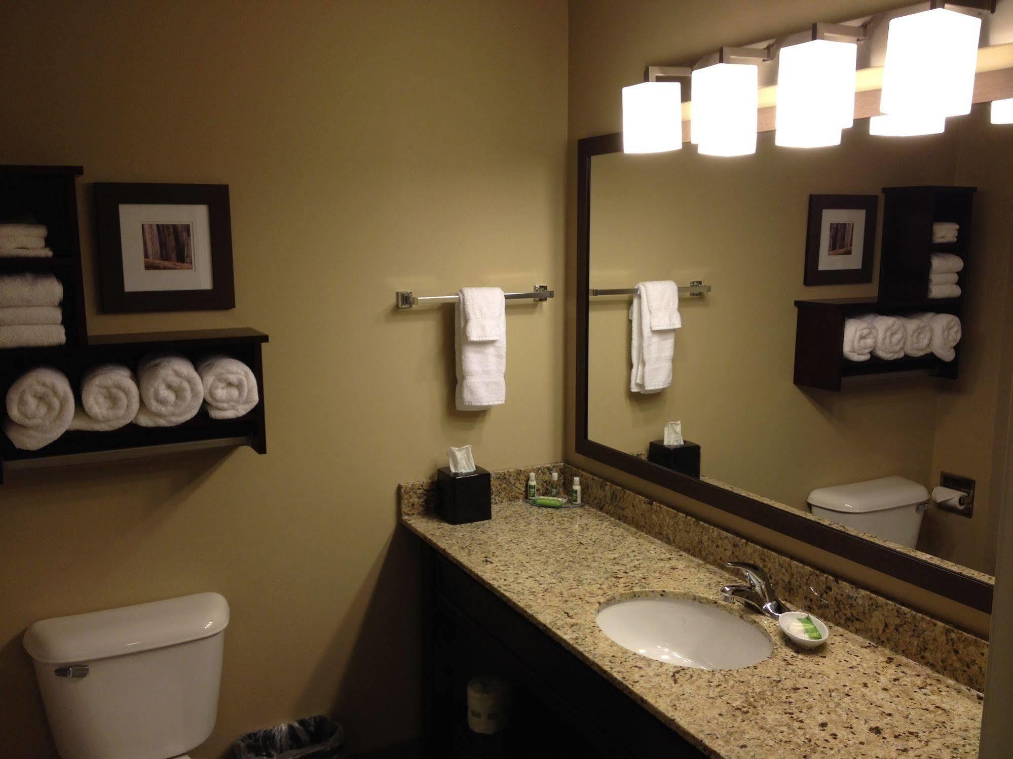 Grandstay Hotel & Suites - Glenwood מראה חיצוני תמונה